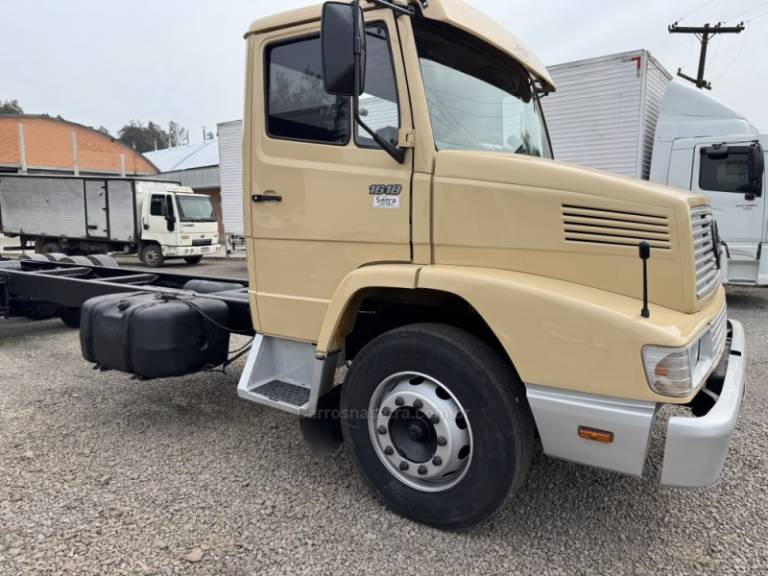 MERCEDES-BENZ - L-1618 - 1991/1991 - Bege - Sob Consulta