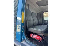 MERCEDES-BENZ - ACCELO 815 - 2015/2016 - Azul - Sob Consulta