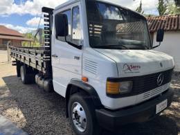 MERCEDES-BENZ - 710 - 2000/2000 - Branca - Sob Consulta