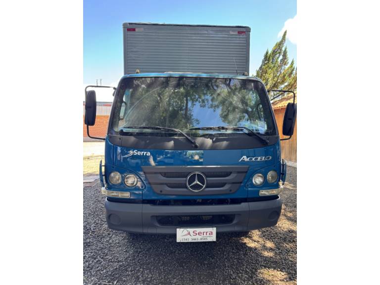 MERCEDES-BENZ - ACCELO 815 - 2015/2016 - Azul - Sob Consulta